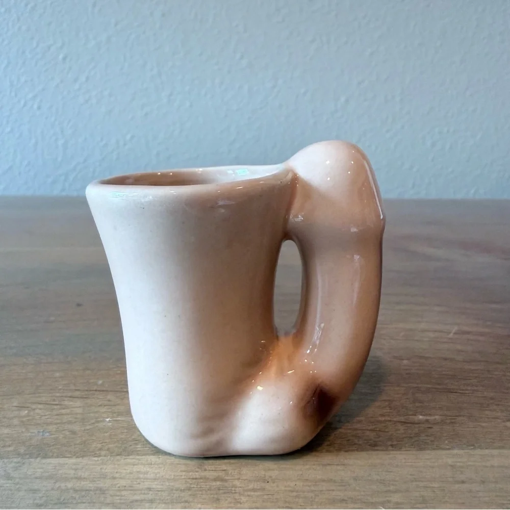 “Willy” ceramic shot-glass